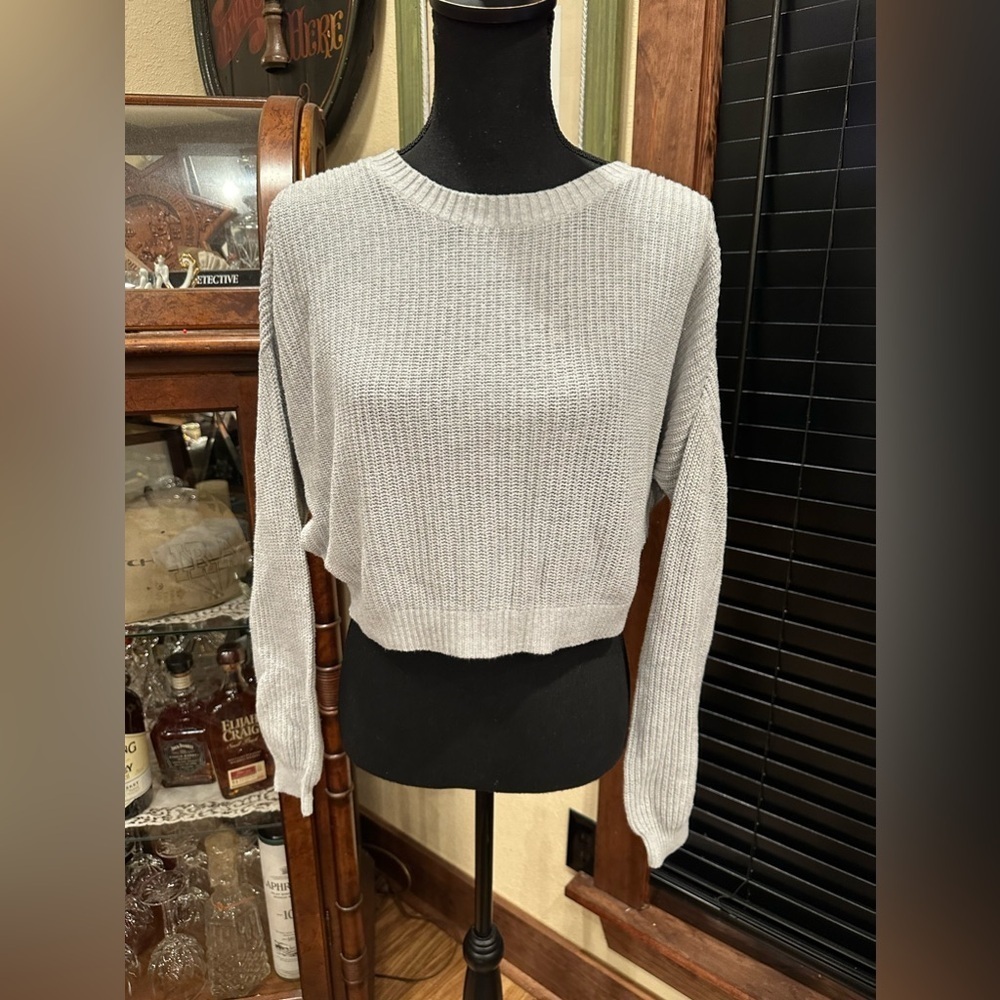 Hollister Crop Sweater Pale Blue Size Small - Picture 3 of 7